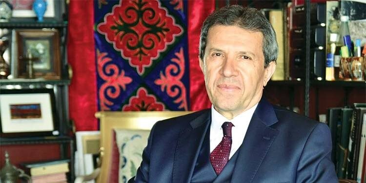 Necip Tosun’un Baş Ucu 35 Öykü Kitabı