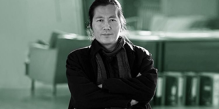 Byung-Chul Han: Yeni Teslimiyet Aracı Akıllı Telefondur.